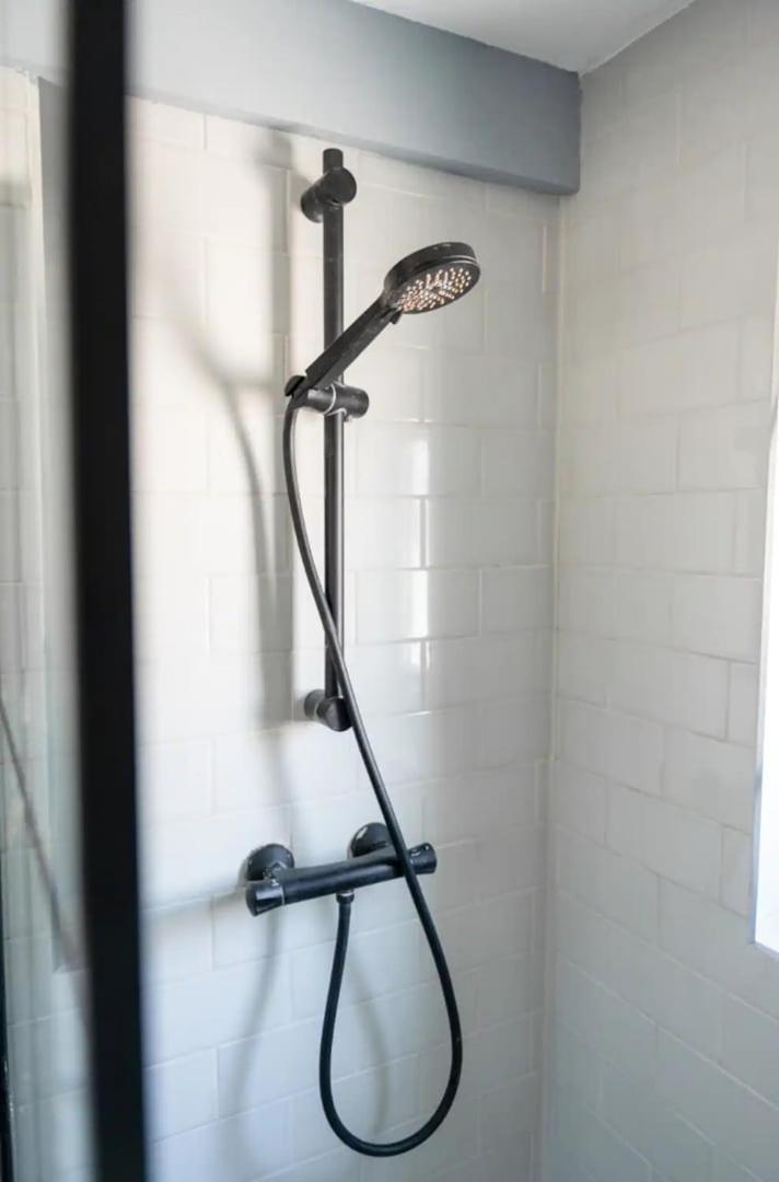 Stylish Cardiff City Apartment מראה חיצוני תמונה