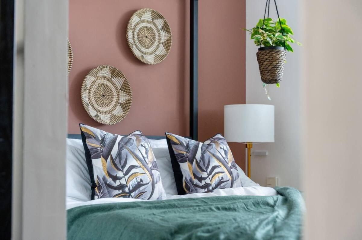 Stylish Cardiff City Apartment מראה חיצוני תמונה